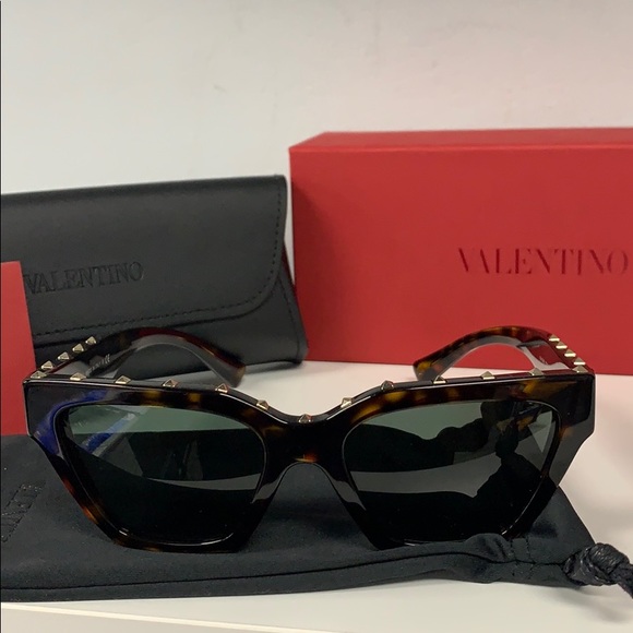 VALENTINO women’s sunglasses